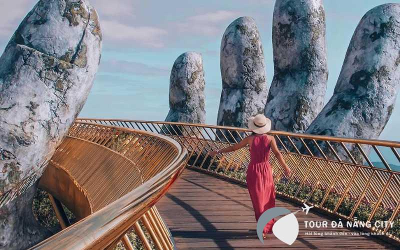 Cầu Vàng Đà Nẵng - Địa điểm du lịch Hot nhất 2022
