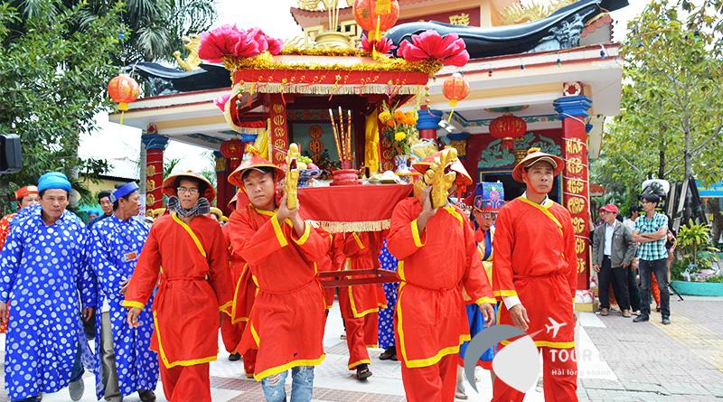 Lễ vía bà Thiên Hậu được tổ chức hàng năm ở hội quán